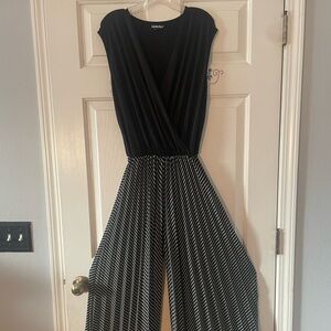 Kimberly.C  Wide leg palazzo retro jumpsuit Size S/M diagnol black white stripes